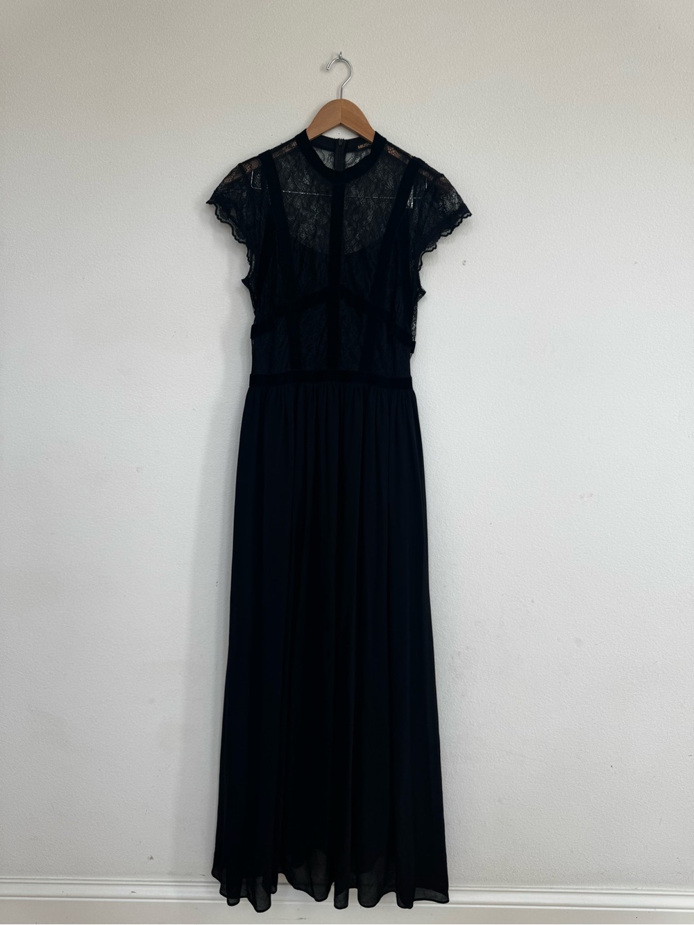 Musol Elegant Black Lace Maxi Dress - Women's Evening Gown